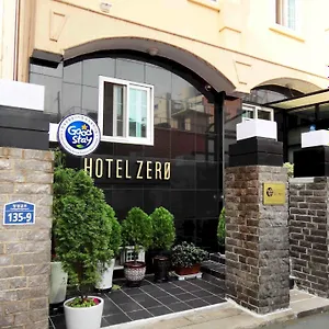 Zero Hotel